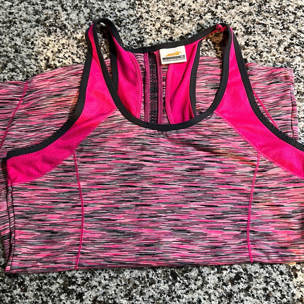 Avia Tank